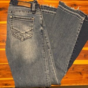 Rock & roll denim 26x30 do have stretch to them mid rise flare